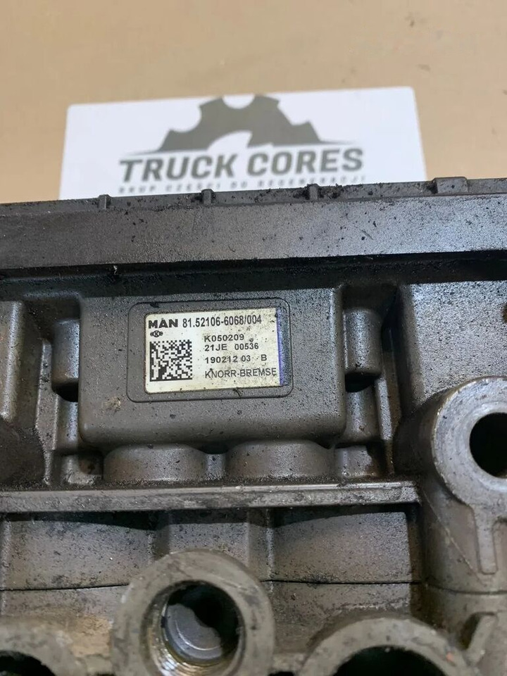 Modulator Podwójny EBS K050209 E6 KNORR BREMSE MAN TGX, TGL, TGM K050209 - Спирачен клапан за Камион: снимка 2 Modulator Podwójny EBS K050209 E6 KNORR BREMSE MAN TGX, TGL, TGM K050209 - Спирачен клапан за Камион: снимка 2