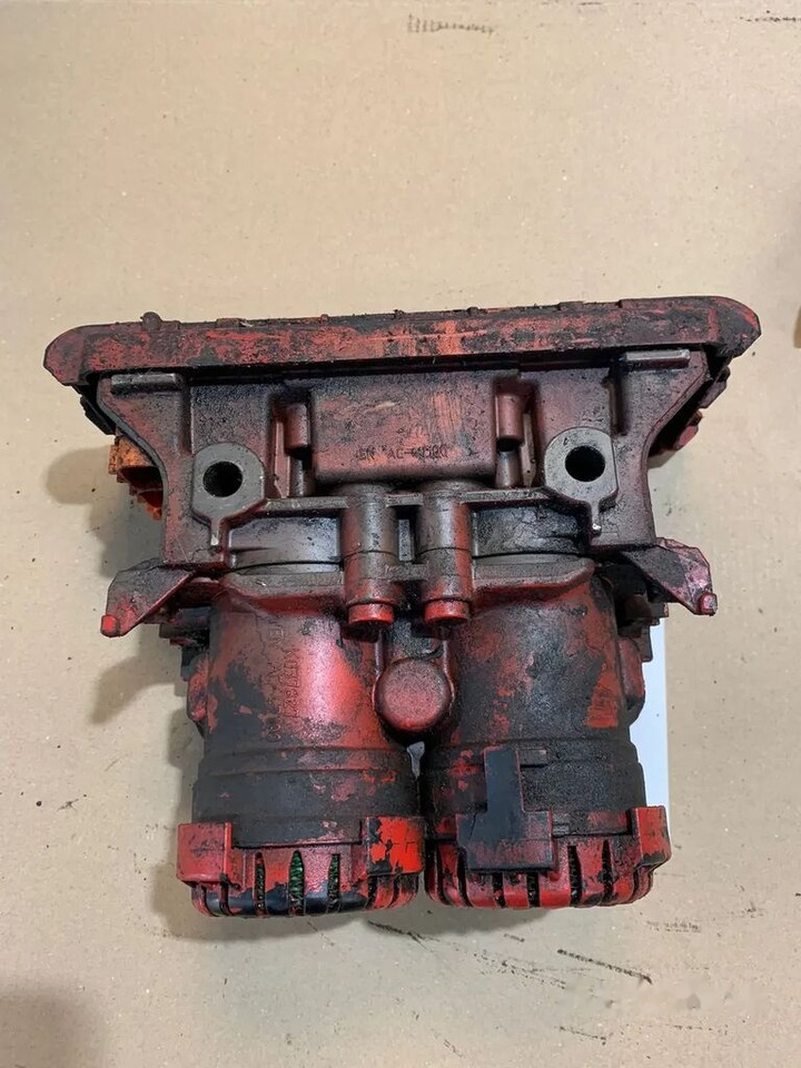 Modulator Podwójny KNORR BREMSE MAN K050210 Zawór EBS K050210 - Спирачен клапан за Камион: снимка 4 Modulator Podwójny KNORR BREMSE MAN K050210 Zawór EBS K050210 - Спирачен клапан за Камион: снимка 4