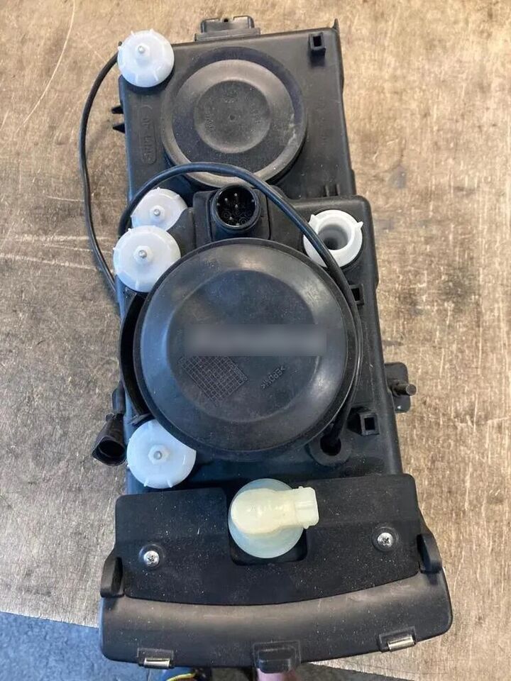 Nowa Lewa Lampa Daf XF 105 TD01-61-006XL - Светлина/ Осветление за Камион: снимка 2 Nowa Lewa Lampa Daf XF 105 TD01-61-006XL - Светлина/ Осветление за Камион: снимка 2