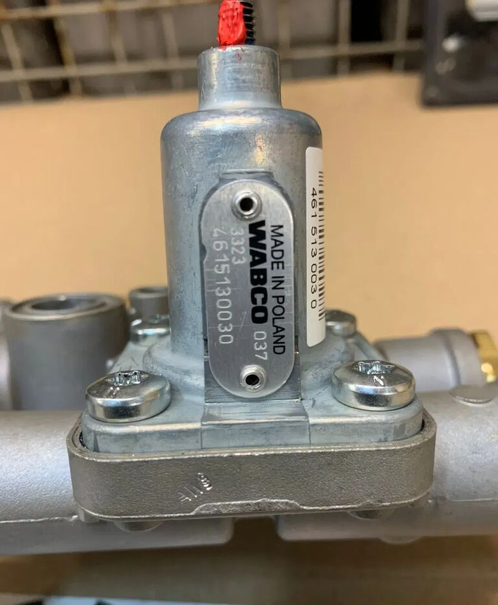 Nowy Zawór Reduktor Ciśnienia PEM WABCO4615130030 4615130030 - Спирачен клапан за Камион: снимка 2 Nowy Zawór Reduktor Ciśnienia PEM WABCO4615130030 4615130030 - Спирачен клапан за Камион: снимка 2