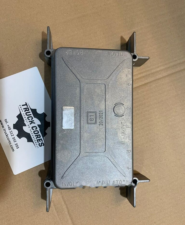 Nowa pokrywa aluminiowa / Dekiel zaworu Wabco D 4801020140 - Резервни части за Камион: снимка 2 Nowa pokrywa aluminiowa / Dekiel zaworu Wabco D 4801020140 - Резервни части за Камион: снимка 2