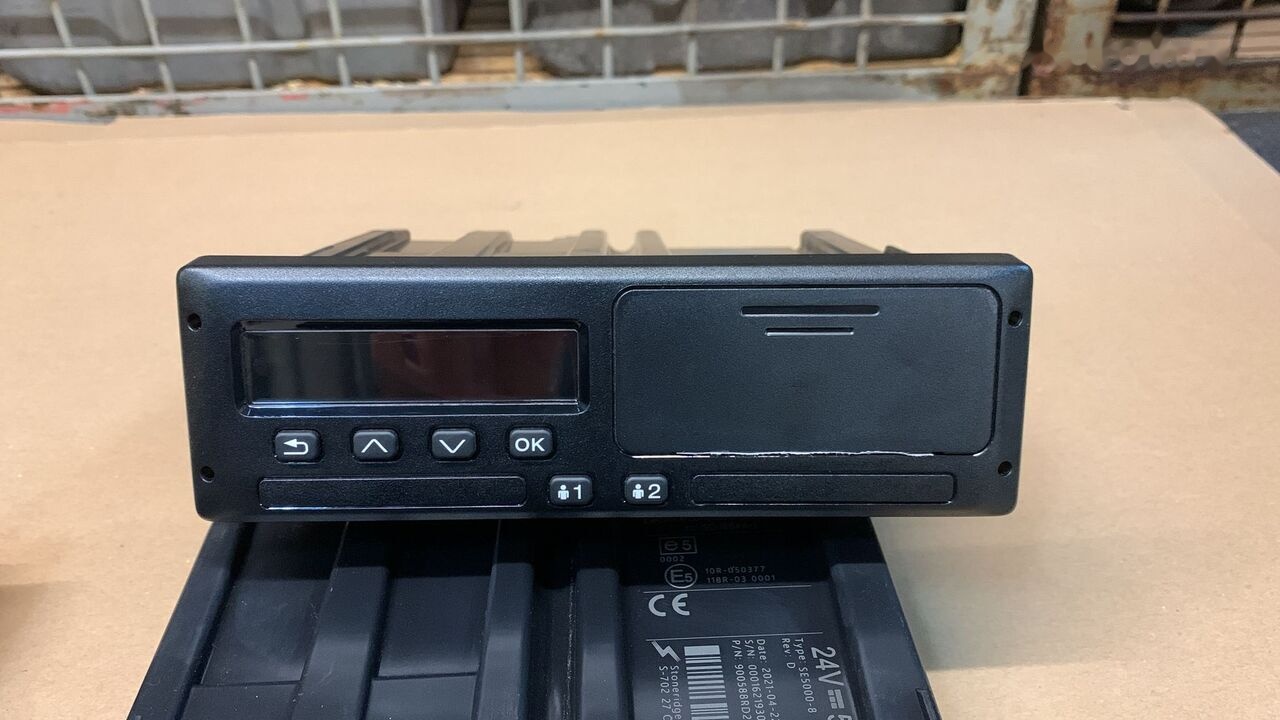 Scania NOWY 24V 5A 2918154 TYPE: SE5000-8 2918154 Scania truck - Тахограф за Камион: снимка 1 Scania NOWY 24V 5A 2918154 TYPE: SE5000-8 2918154 Scania truck - Тахограф за Камион: снимка 1