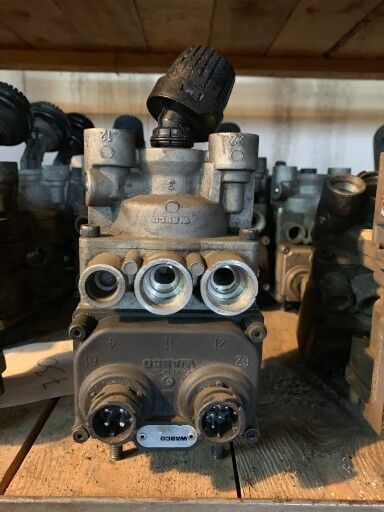 WABCO Zawór główny hamulca 4800015000 DAF 95xf/cf - Спирачен цилиндър за Камион: снимка 1 WABCO Zawór główny hamulca 4800015000 DAF 95xf/cf - Спирачен цилиндър за Камион: снимка 1