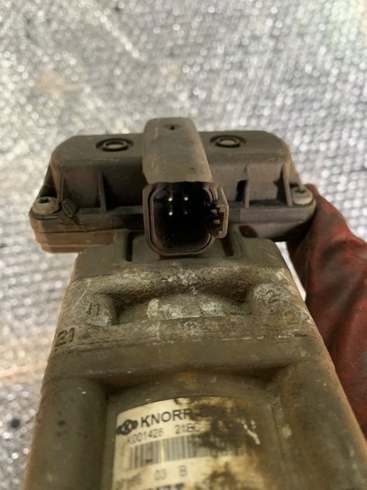 Zawór hamulcowy Oryginał Hurt K001428 Renault Magnum 440 DXI - Клапа за Камион: снимка 4 Zawór hamulcowy Oryginał Hurt K001428 Renault Magnum 440 DXI - Клапа за Камион: снимка 4