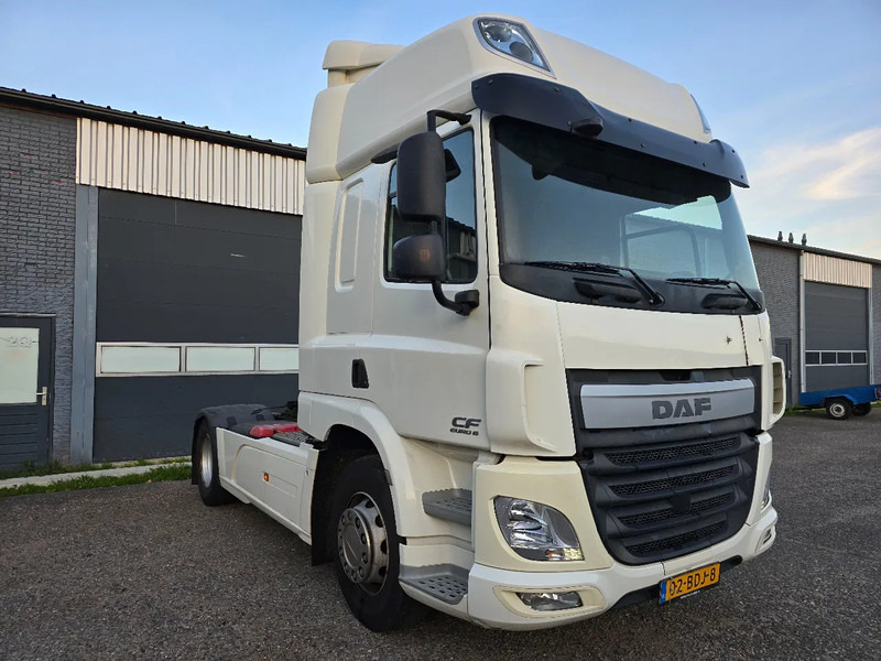 DAF CF Super Space Cabin - Влекач: снимка 2 DAF CF Super Space Cabin - Влекач: снимка 2