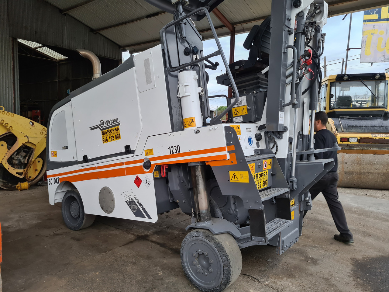 Fresadora de asfalto Wirtgen W 50DCi - Пътна фреза: снимка 1 Fresadora de asfalto Wirtgen W 50DCi - Пътна фреза: снимка 1