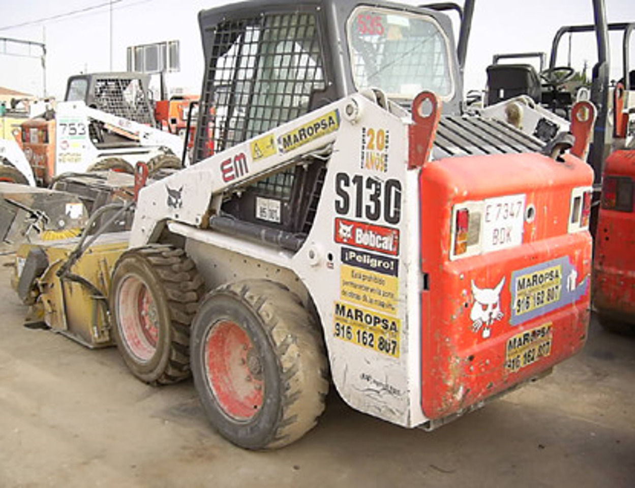 Minicargadora Bobcat S130 - Мини челен товарач: снимка 1 Minicargadora Bobcat S130 - Мини челен товарач: снимка 1