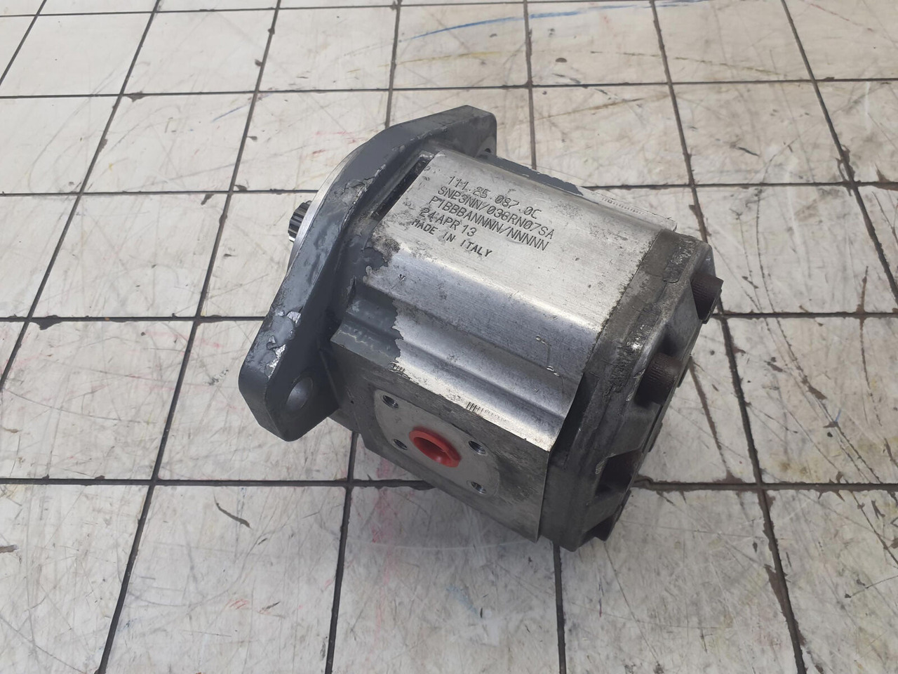 Danfoss LTM 1130-5.1 GEAR PUMP - Хидравлична помпа за Автокран: снимка 2 Danfoss LTM 1130-5.1 GEAR PUMP - Хидравлична помпа за Автокран: снимка 2