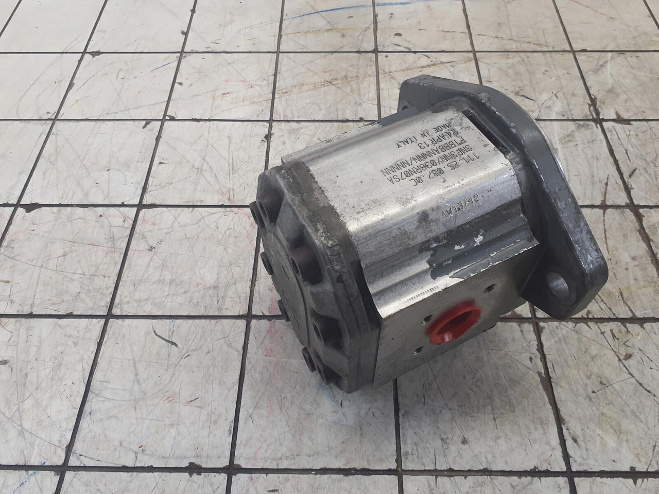 Danfoss LTM 1130-5.1 GEAR PUMP - Хидравлична помпа за Автокран: снимка 3 Danfoss LTM 1130-5.1 GEAR PUMP - Хидравлична помпа за Автокран: снимка 3