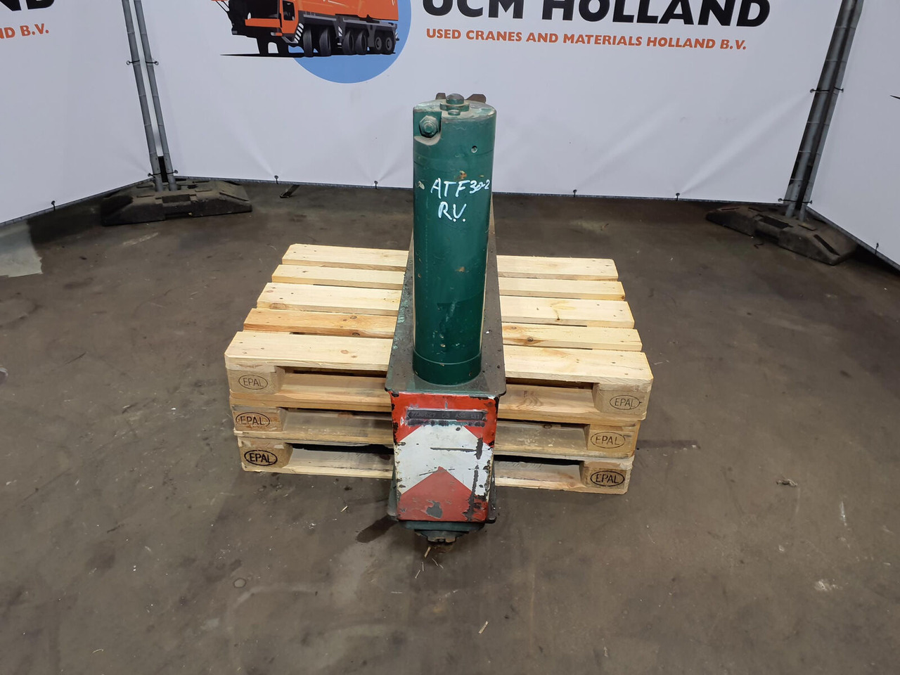 FAUN ATF 30-2 outrigger beam front complete - Окачване за Автокран: снимка 5 FAUN ATF 30-2 outrigger beam front complete - Окачване за Автокран: снимка 5
