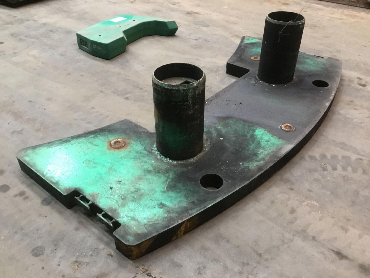 FAUN ATF 60-3 counterweight base plate 1,6 ton - Противовес за Автокран: снимка 3 FAUN ATF 60-3 counterweight base plate 1,6 ton - Противовес за Автокран: снимка 3