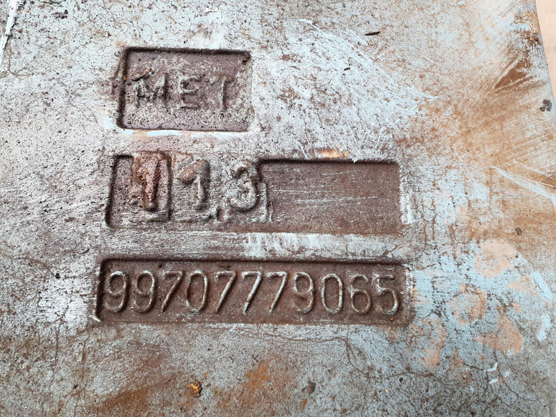 Faun ATF 60-3 counterweight 3.1 ton - Противовес за Строителна техника: снимка 5 Faun ATF 60-3 counterweight 3.1 ton - Противовес за Строителна техника: снимка 5