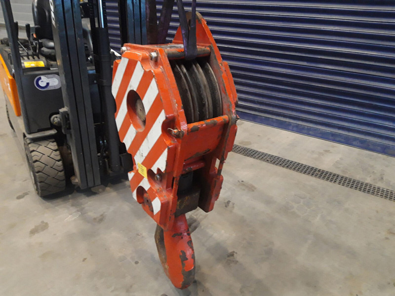 Faun Hookblock 16mm 3 sheave 32 ton - Кран за камион: снимка 1 Faun Hookblock 16mm 3 sheave 32 ton - Кран за камион: снимка 1