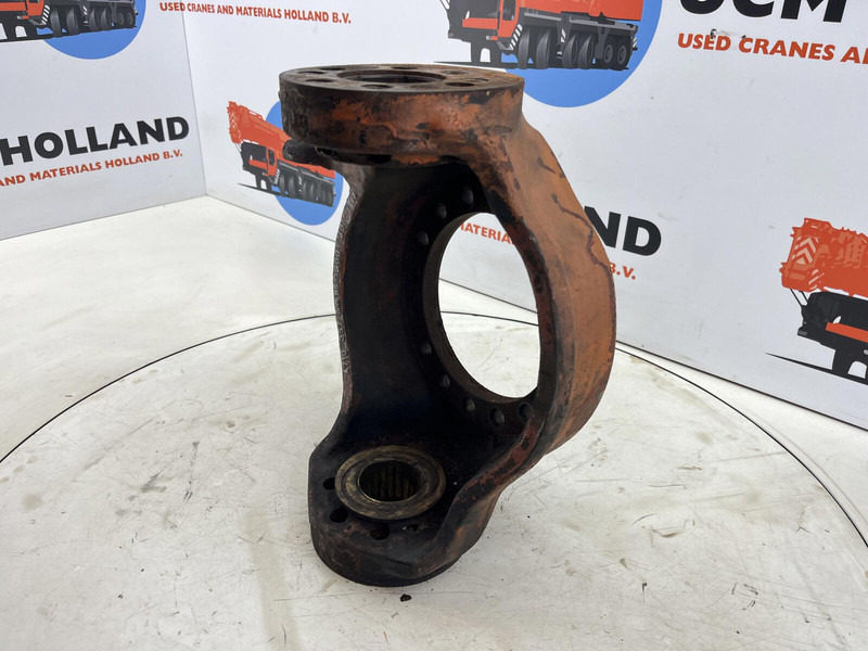 Faun RTF 50 Steering knuckle 16 holes axle 1 left - Шенкел за Кран: снимка 4 Faun RTF 50 Steering knuckle 16 holes axle 1 left - Шенкел за Кран: снимка 4