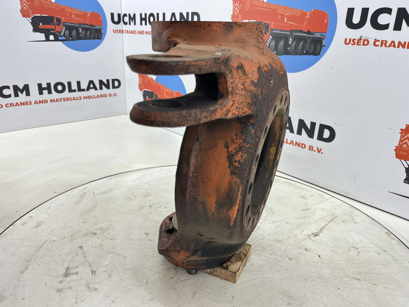 Faun RTF 50 Steering knuckle 16 holes axle 3 right - Шенкел за Кран: снимка 3 Faun RTF 50 Steering knuckle 16 holes axle 3 right - Шенкел за Кран: снимка 3