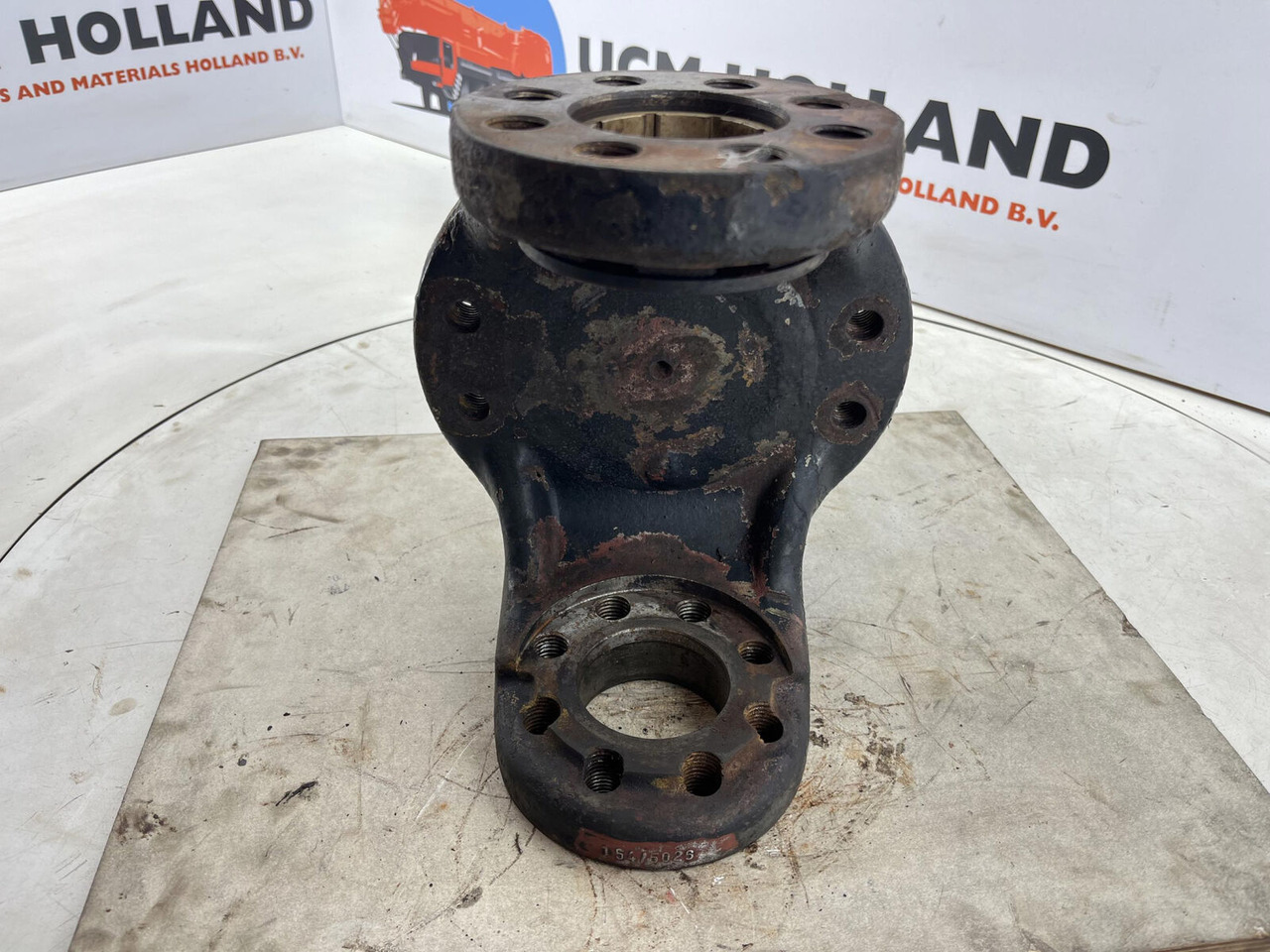 Gottwald Steering knuckle 12 holes axle 3 - Шенкел за Автокран: снимка 5 Gottwald Steering knuckle 12 holes axle 3 - Шенкел за Автокран: снимка 5