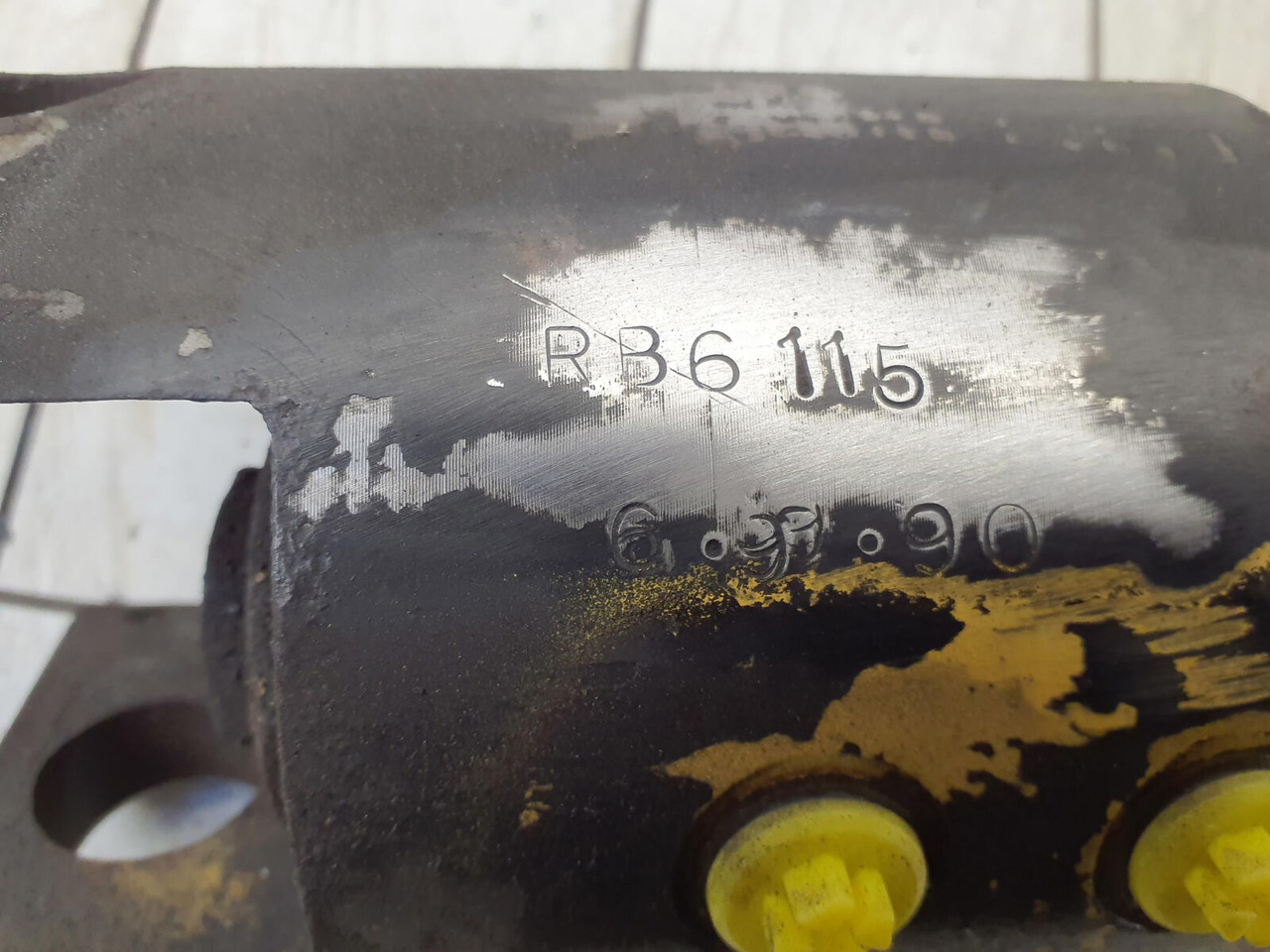 Grove AT 422 outrigger cylinder - Хидравличен цилиндър за Кран: снимка 5 Grove AT 422 outrigger cylinder - Хидравличен цилиндър за Кран: снимка 5