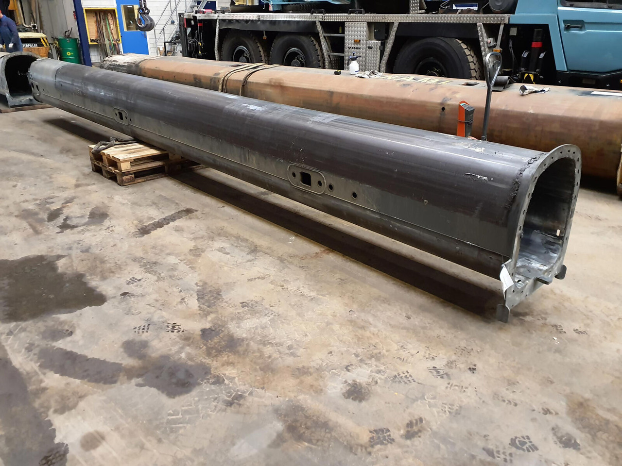 Grove GMK 3060L telescopic 3 - Стрела за Автокран: снимка 2 Grove GMK 3060L telescopic 3 - Стрела за Автокран: снимка 2