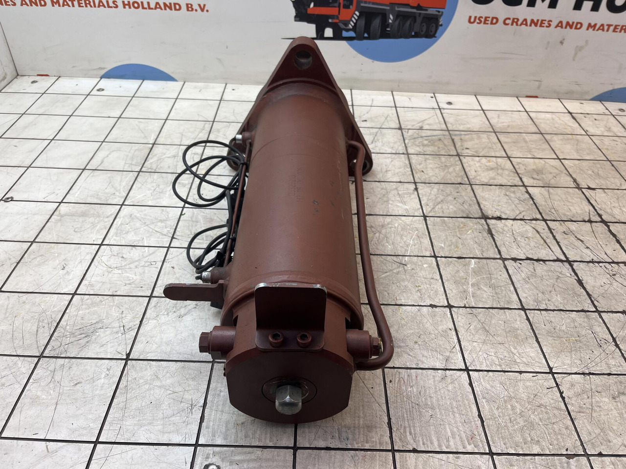 Grove GMK counterweight cylinder - Хидравличен цилиндър за Автокран: снимка 2 Grove GMK counterweight cylinder - Хидравличен цилиндър за Автокран: снимка 2