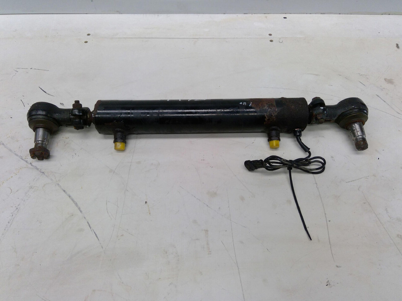 Grove Grove GMK 3055 steering cylinder axle 1 right - Хидравличен цилиндър за Автокран: снимка 4 Grove Grove GMK 3055 steering cylinder axle 1 right - Хидравличен цилиндър за Автокран: снимка 4