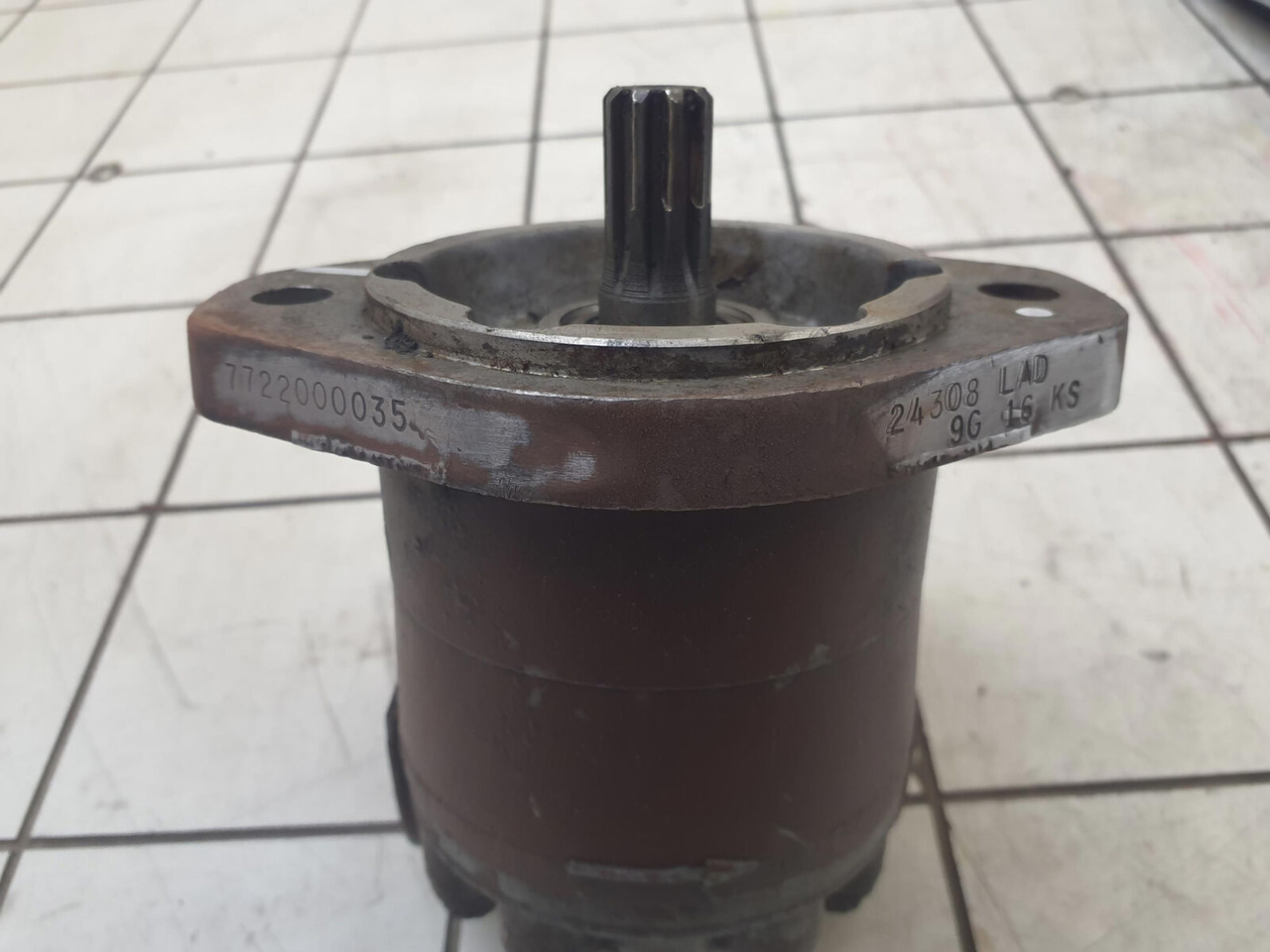 Grove steering pump - Помпа на хидроусилвателя за Кран: снимка 5 Grove steering pump - Помпа на хидроусилвателя за Кран: снимка 5