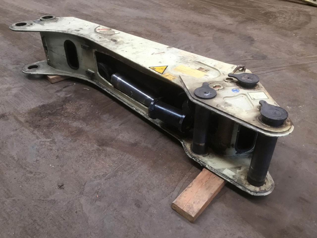 Kennis HYVA R50-O - Стрела за Автокран: снимка 1 Kennis HYVA R50-O - Стрела за Автокран: снимка 1