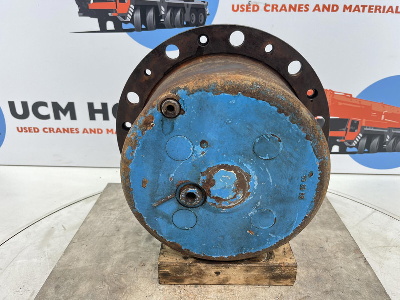 Kessler+CO Kessler planetary gear 22-25-74-40-4pl-H172-46 - Окачване за Кран: снимка 1 Kessler+CO Kessler planetary gear 22-25-74-40-4pl-H172-46 - Окачване за Кран: снимка 1