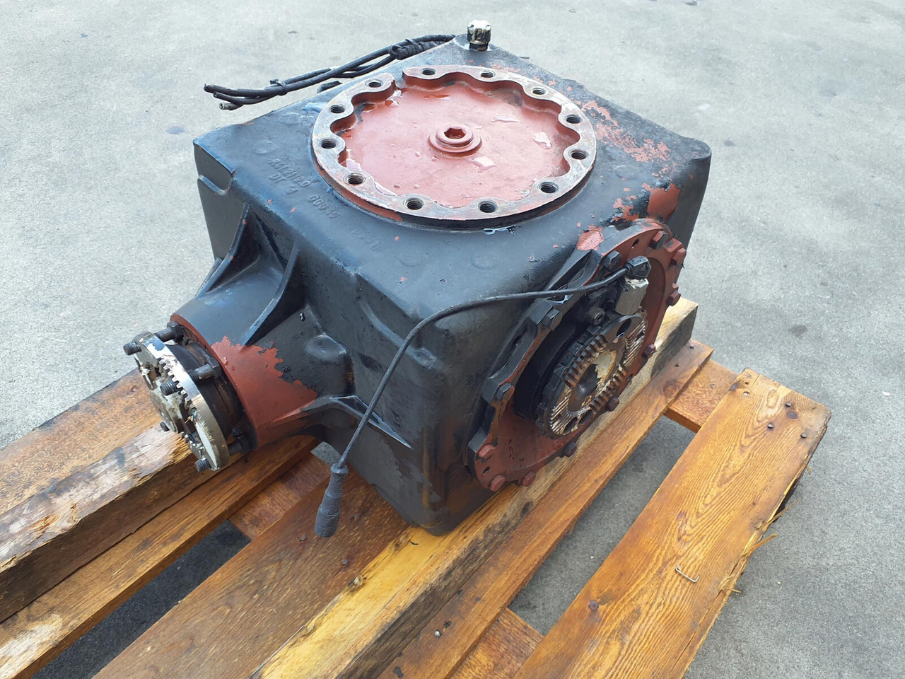 Kessler+Co GMK 3050 Diff box axle 1 - Диференциал за Автокран: снимка 2 Kessler+Co GMK 3050 Diff box axle 1 - Диференциал за Автокран: снимка 2