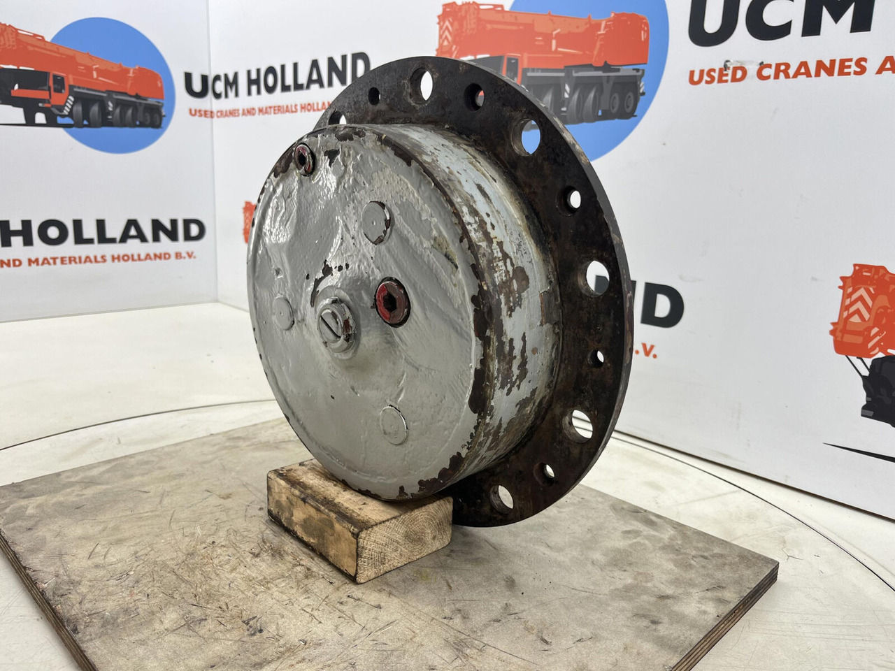 Kessler Planetary gear 31-15-62-40-pl-H84-46 - Ходов редуктор за Автокран: снимка 2 Kessler Planetary gear 31-15-62-40-pl-H84-46 - Ходов редуктор за Автокран: снимка 2