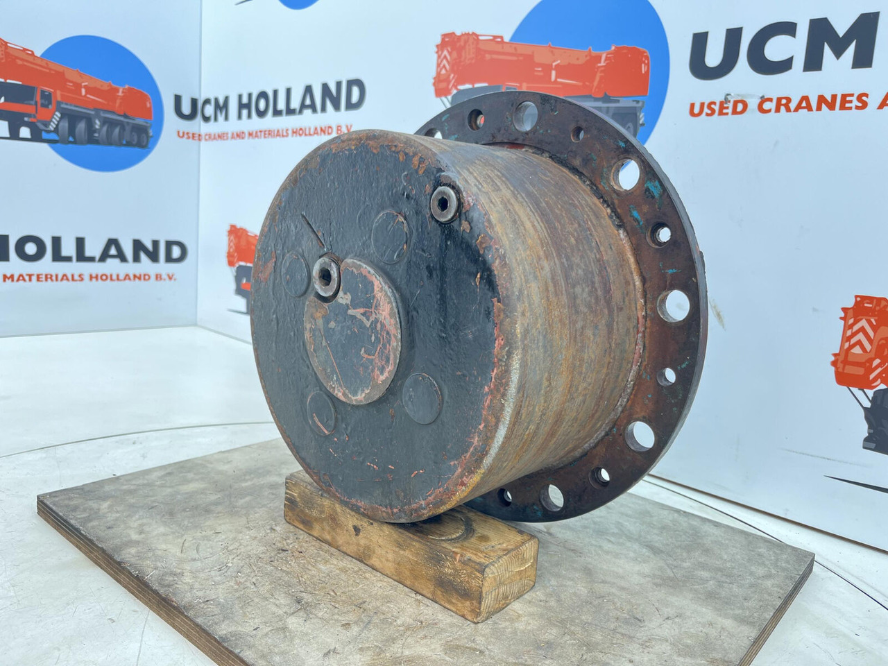 Kessler planetary gear 22-25-74-40-4pl-H172-46 - Ходов редуктор за Кран: снимка 2 Kessler planetary gear 22-25-74-40-4pl-H172-46 - Ходов редуктор за Кран: снимка 2