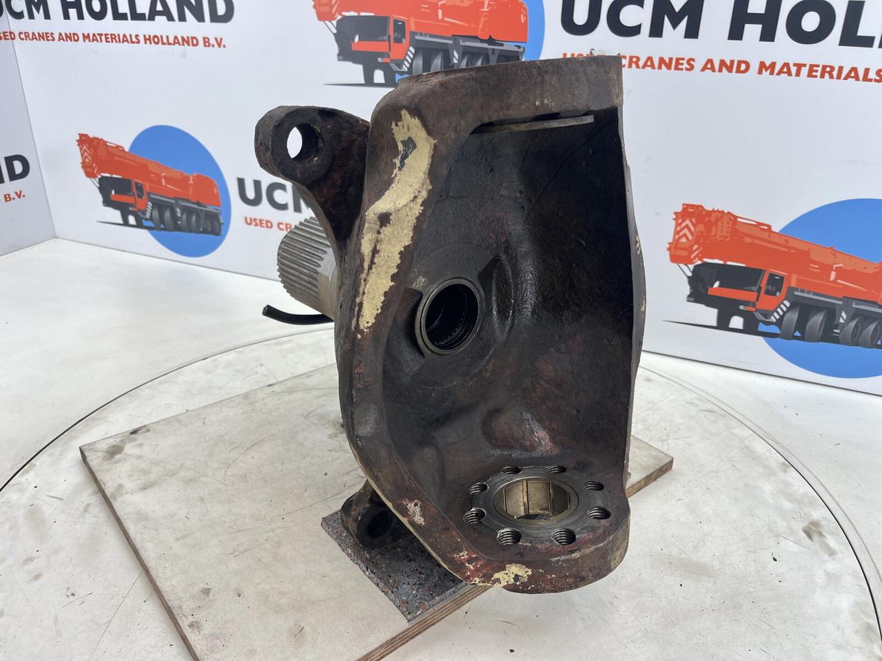 Krupp 70 GMT Steering knuckle axle 2 - Шенкел за Автокран: снимка 4 Krupp 70 GMT Steering knuckle axle 2 - Шенкел за Автокран: снимка 4