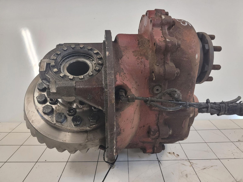 Krupp 70 GMT axle 2 mid differential 13x35 - Диференциал за Кран: снимка 5 Krupp 70 GMT axle 2 mid differential 13x35 - Диференциал за Кран: снимка 5