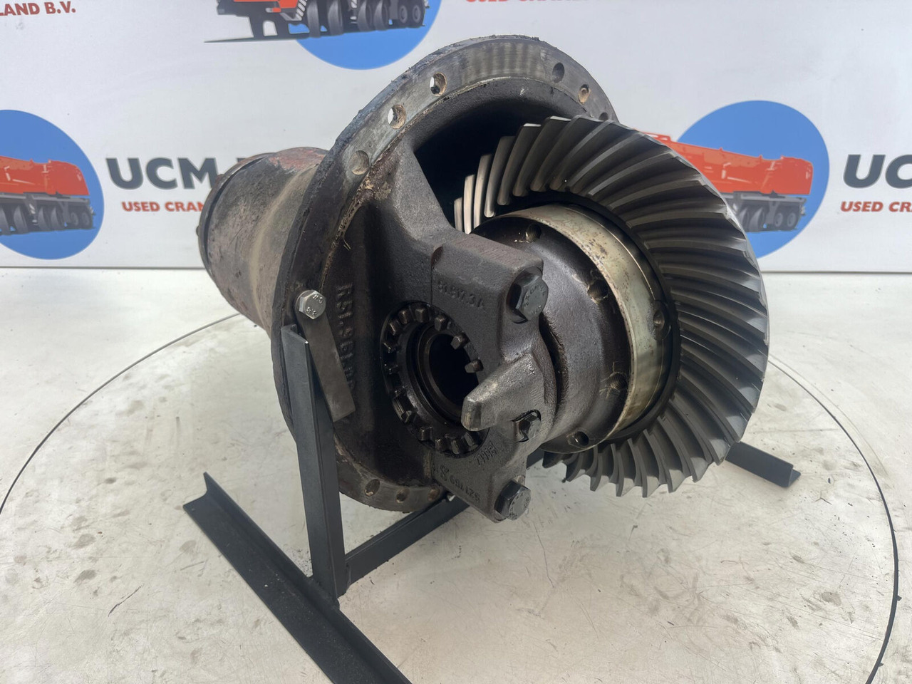 Krupp 70 GMT end differential 17x36 axle 4 - Диференциал за Кран: снимка 1 Krupp 70 GMT end differential 17x36 axle 4 - Диференциал за Кран: снимка 1