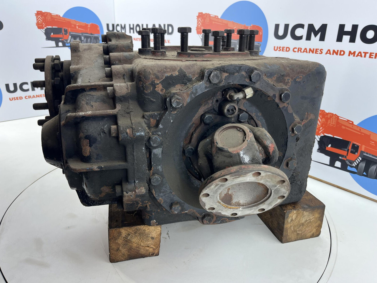 Krupp KMK 4070 diff box - Диференциал за Автокран: снимка 1 Krupp KMK 4070 diff box - Диференциал за Автокран: снимка 1