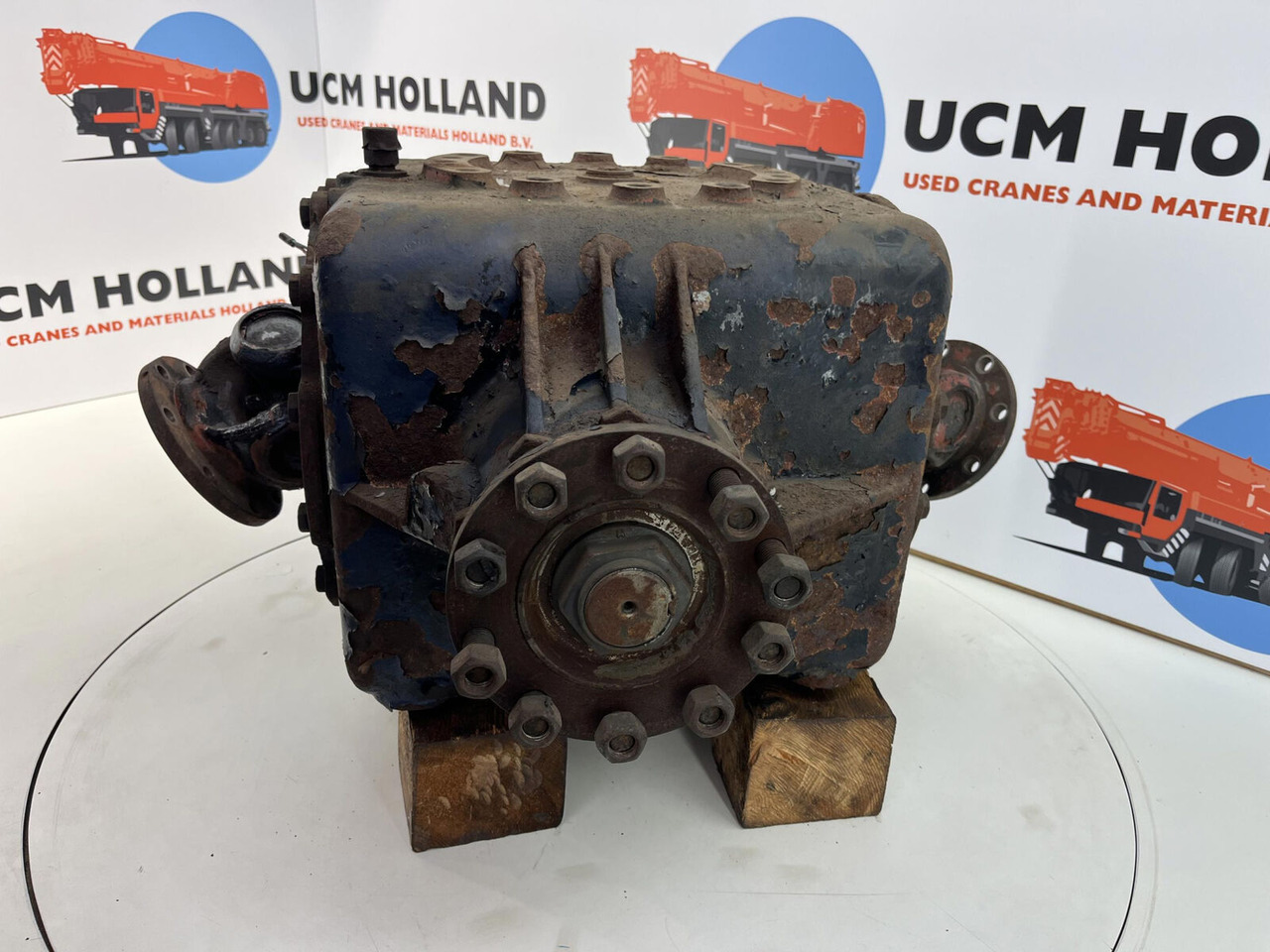 Krupp KMK 4070 diff box - Диференциал за Автокран: снимка 4 Krupp KMK 4070 diff box - Диференциал за Автокран: снимка 4