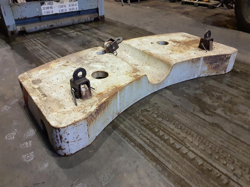 Krupp KMK 4080-5110-5120 counterweight 5,8 ton - Противовес за Строителна техника: снимка 3 Krupp KMK 4080-5110-5120 counterweight 5,8 ton - Противовес за Строителна техника: снимка 3