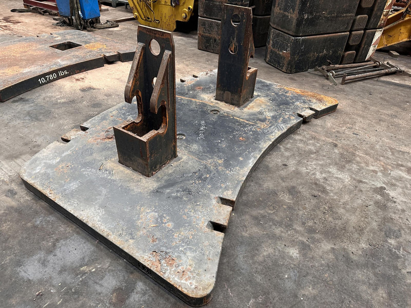 Krupp KMK 5160 counterweight 3,2 ton - Противовес за Строителна техника: снимка 3 Krupp KMK 5160 counterweight 3,2 ton - Противовес за Строителна техника: снимка 3