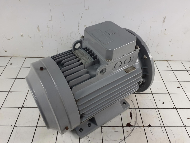 Liebherr ABB Electric motor MBT 160 L - Двигател за Кран: снимка 3 Liebherr ABB Electric motor MBT 160 L - Двигател за Кран: снимка 3