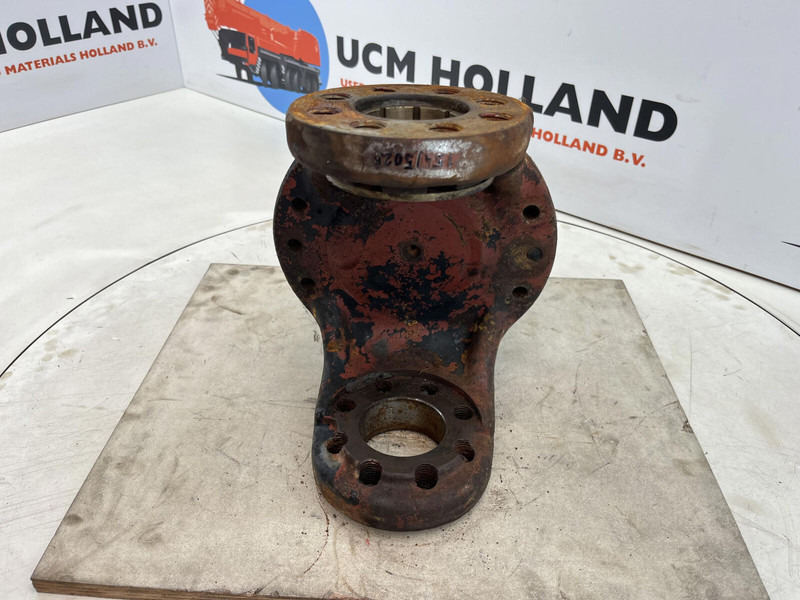 Liebherr LT 1090 Steering knuckle 16 holes - Шенкел за Кран: снимка 5 Liebherr LT 1090 Steering knuckle 16 holes - Шенкел за Кран: снимка 5