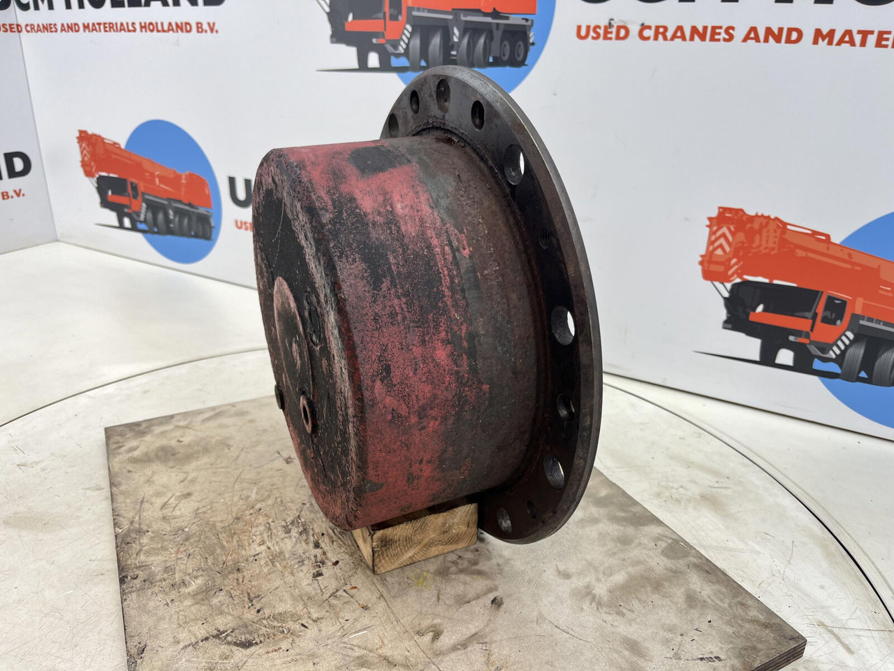 Liebherr LTM 1060/2 planetary gear 17-24-67-32-3pl-H135-46 - Ходов редуктор за Автокран: снимка 2 Liebherr LTM 1060/2 planetary gear 17-24-67-32-3pl-H135-46 - Ходов редуктор за Автокран: снимка 2