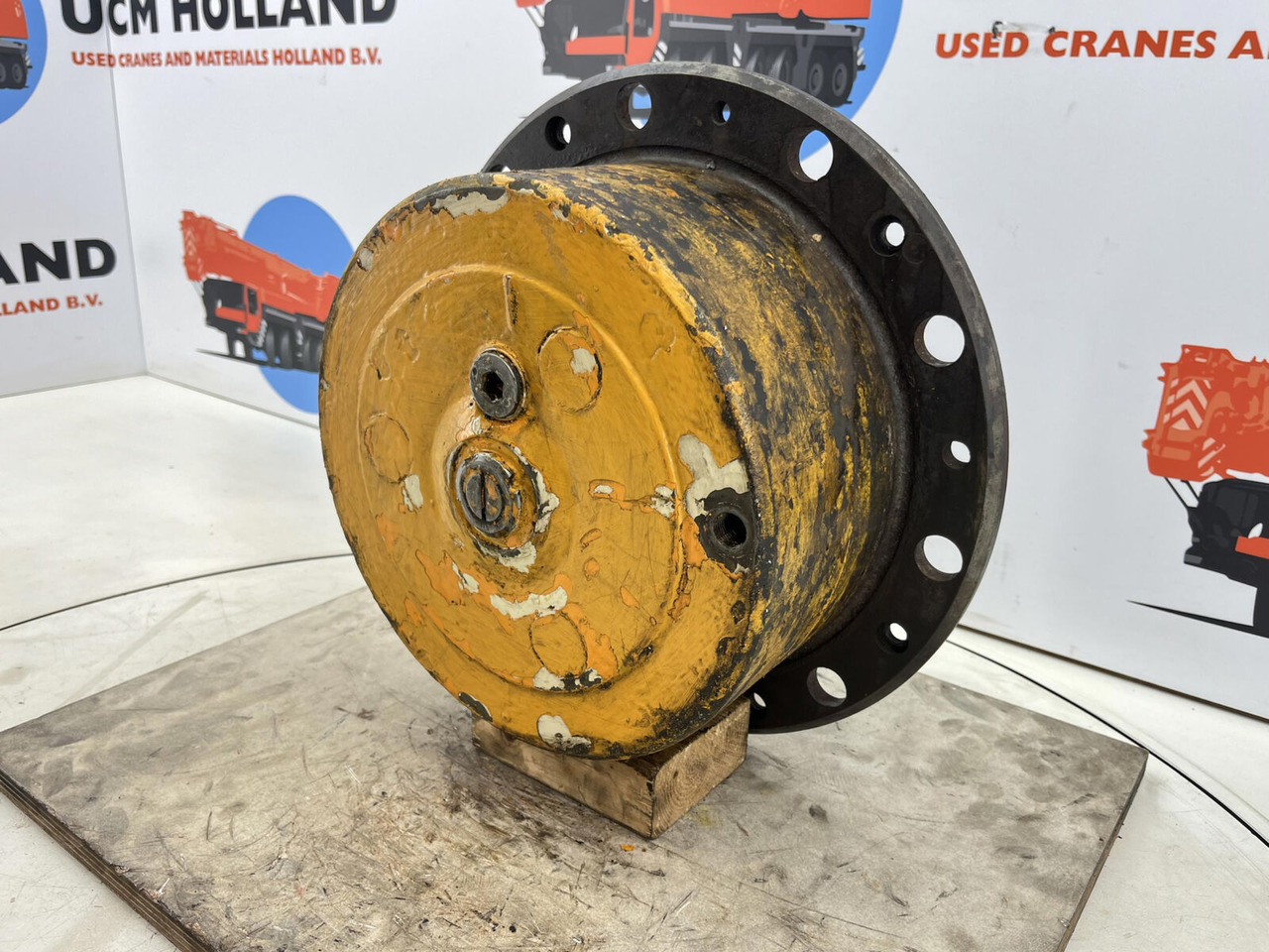 Liebherr LTM 1060 planetary gear 22-25-74-38-3pl-H135-46 - Ходов редуктор за Автокран: снимка 2 Liebherr LTM 1060 planetary gear 22-25-74-38-3pl-H135-46 - Ходов редуктор за Автокран: снимка 2