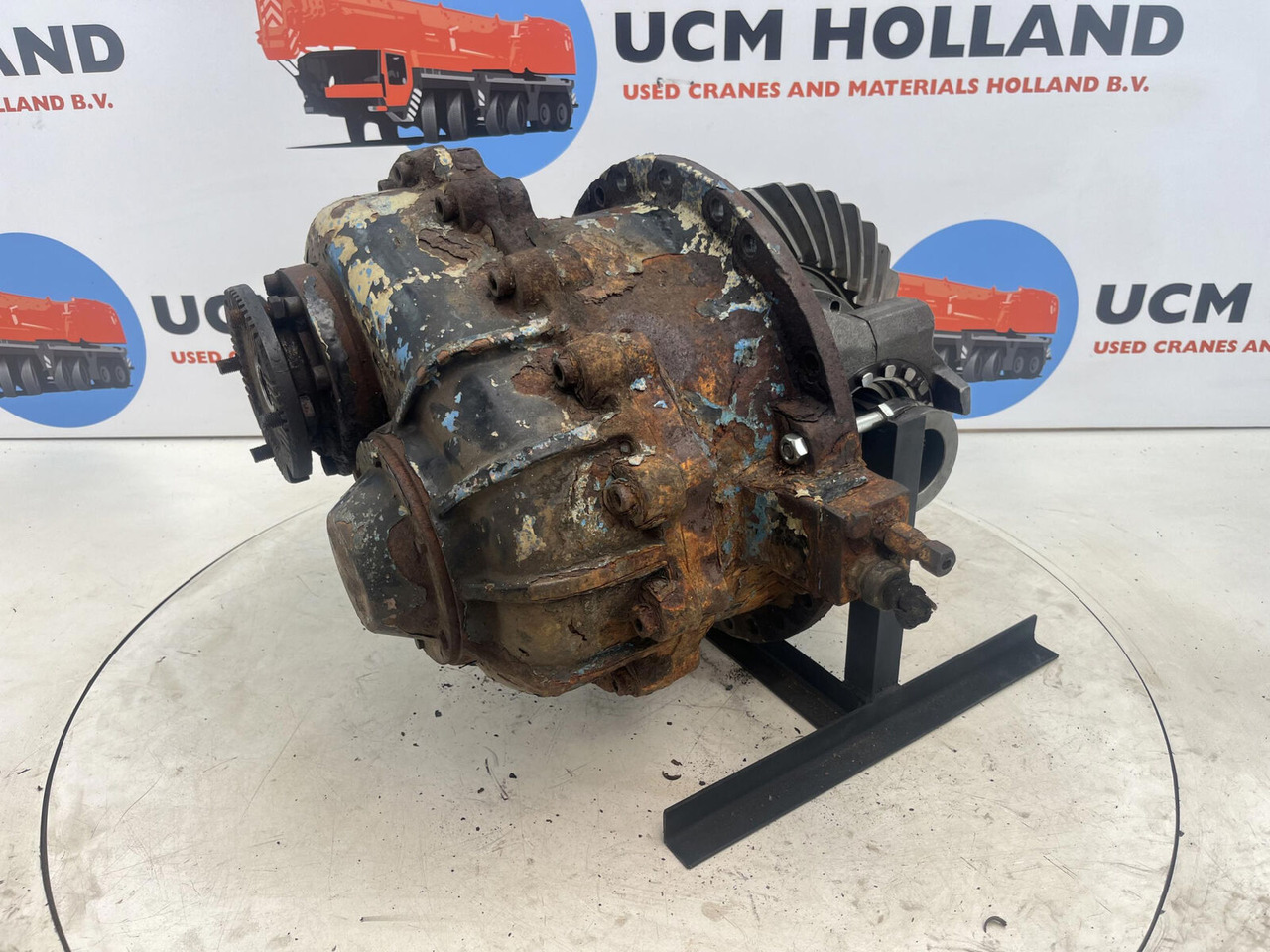 Liebherr LTM 1070 mid differential 13x35 axle 2 - Диференциал за Автокран: снимка 2 Liebherr LTM 1070 mid differential 13x35 axle 2 - Диференциал за Автокран: снимка 2
