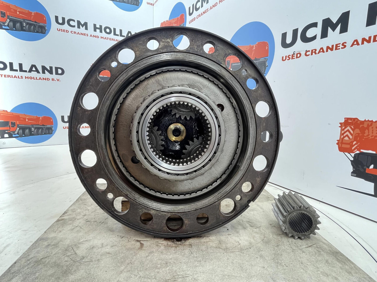 Liebherr LTM 1070 planetary gear 17-24-67-32-3pl-H127-46 - Ходов редуктор за Автокран: снимка 5 Liebherr LTM 1070 planetary gear 17-24-67-32-3pl-H127-46 - Ходов редуктор за Автокран: снимка 5