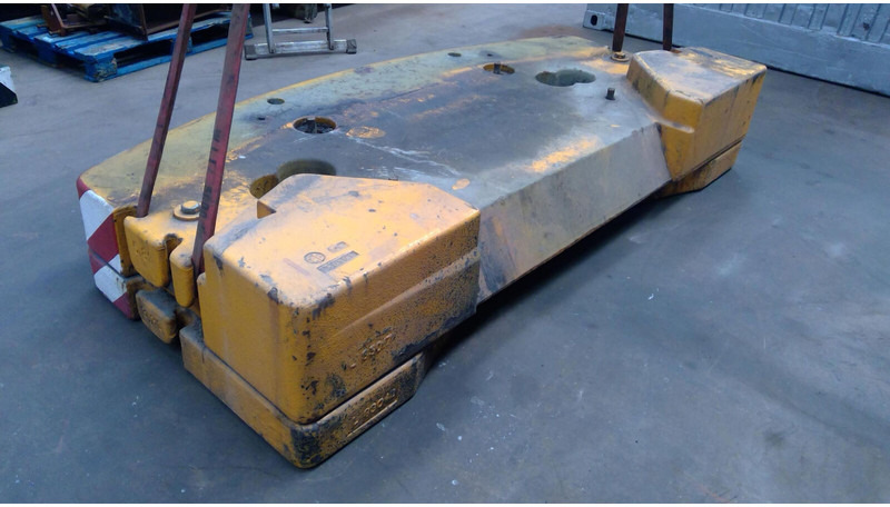 Liebherr LTM 1080-1 counterweight 5,8 ton - Противовес за Строителна техника: снимка 3 Liebherr LTM 1080-1 counterweight 5,8 ton - Противовес за Строителна техника: снимка 3