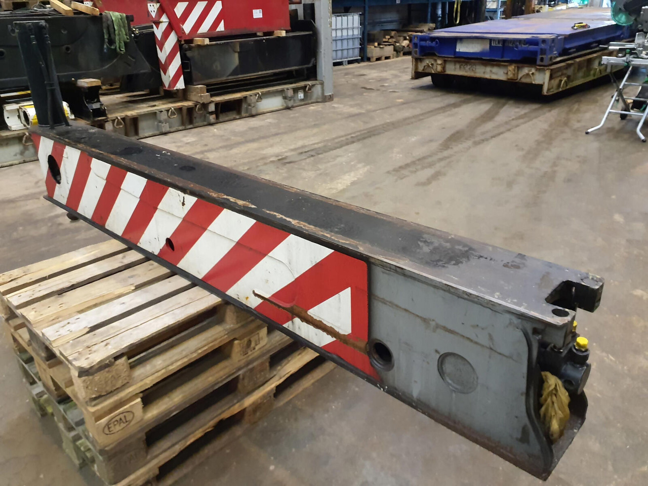 Liebherr LTM 1080-1 sliding beam complete front - Окачване за Кран: снимка 4 Liebherr LTM 1080-1 sliding beam complete front - Окачване за Кран: снимка 4