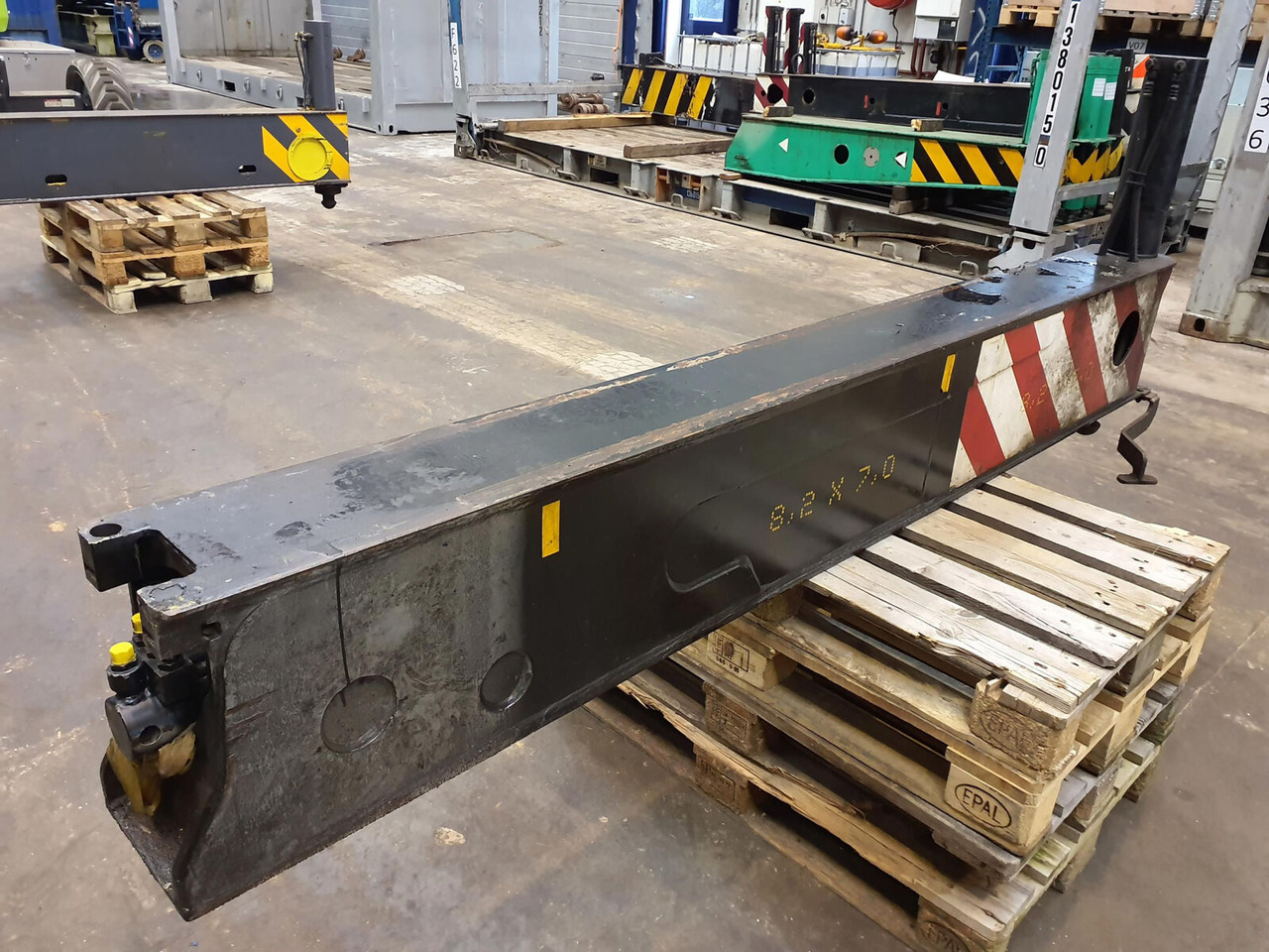 Liebherr LTM 1080-1 sliding beam complete front - Окачване за Кран: снимка 3 Liebherr LTM 1080-1 sliding beam complete front - Окачване за Кран: снимка 3