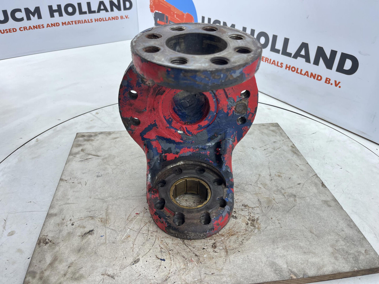 Шенкел за Кран Liebherr LTM 1090 Steering knuckle 12 holes axle 3: снимка 7