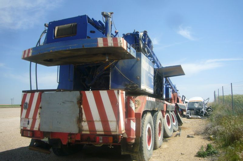 Liebherr LTM 1090 for parts - Автокран: снимка 2 Liebherr LTM 1090 for parts - Автокран: снимка 2