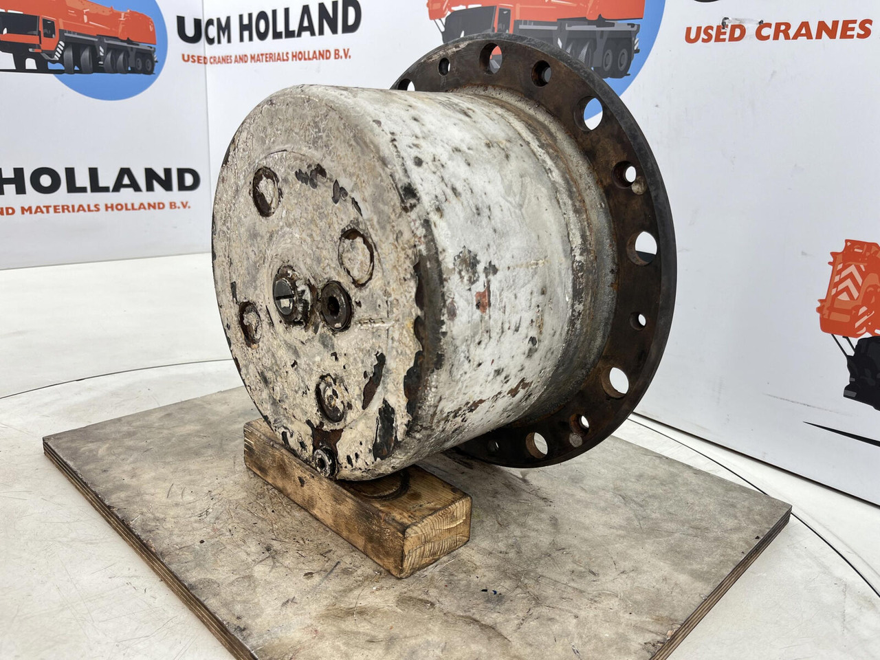Liebherr LTM 1160 planetary gear 22-25-74-40-4pl-H185-46 - Ходов редуктор за Автокран: снимка 2 Liebherr LTM 1160 planetary gear 22-25-74-40-4pl-H185-46 - Ходов редуктор за Автокран: снимка 2
