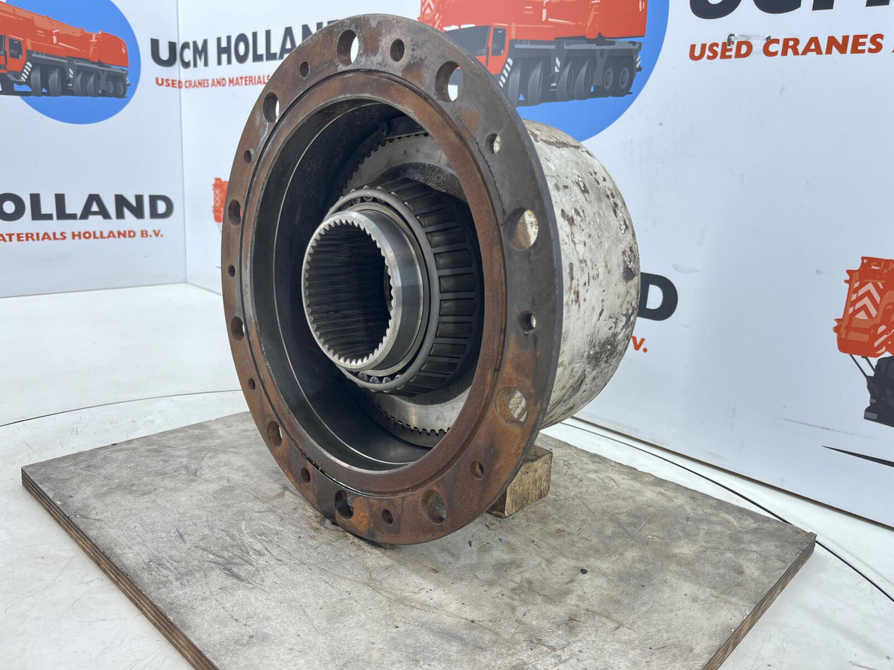 Liebherr LTM 1160 planetary gear 22-25-74-40-4pl-H185-46 - Ходов редуктор за Автокран: снимка 3 Liebherr LTM 1160 planetary gear 22-25-74-40-4pl-H185-46 - Ходов редуктор за Автокран: снимка 3